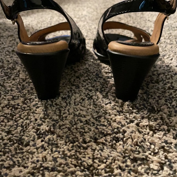 Softspots Neima Black Patent- Size 8.5W - Picture 5 of 12
